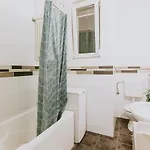 아파트 Folk 60sm Spacious And Bright *