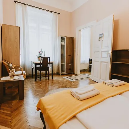 Folk 60sm Spacious And Bright * 부다페스트