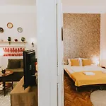 Folk 60sm Spacious And Bright *