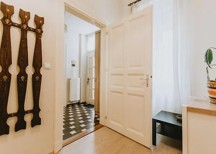 Apartman Folk *
